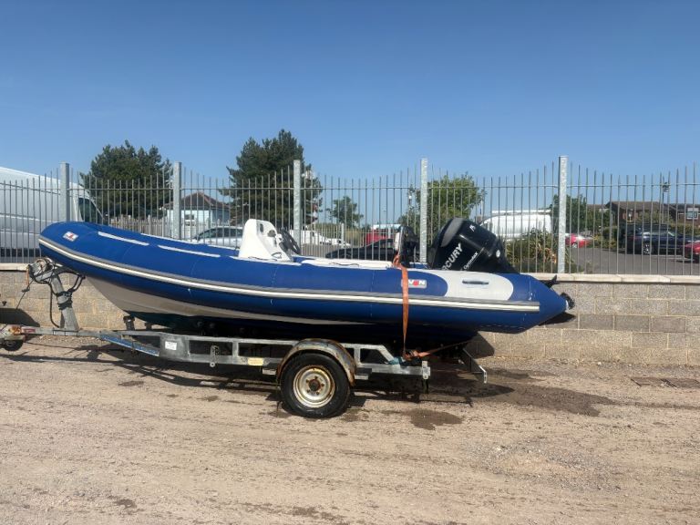 Avon Adventure 5.6m rib boat