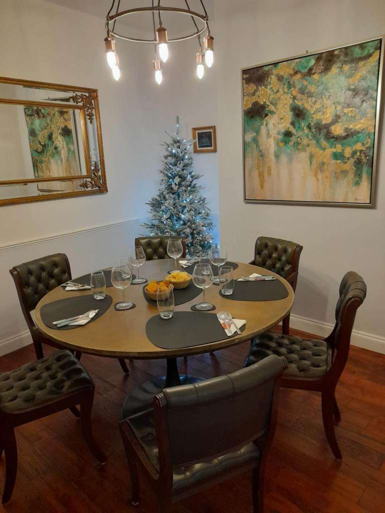 £300 – Barker and Stonehouse Talula Dining Table – 6 Seater
