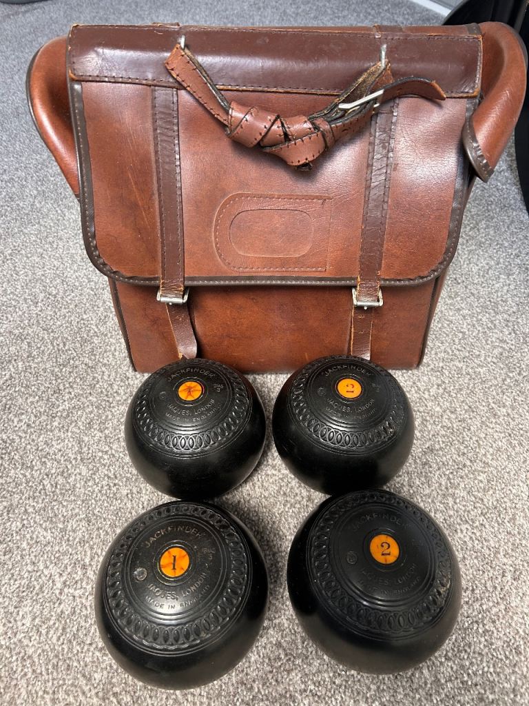 Set of 4 crown green bowling bowls & bag 