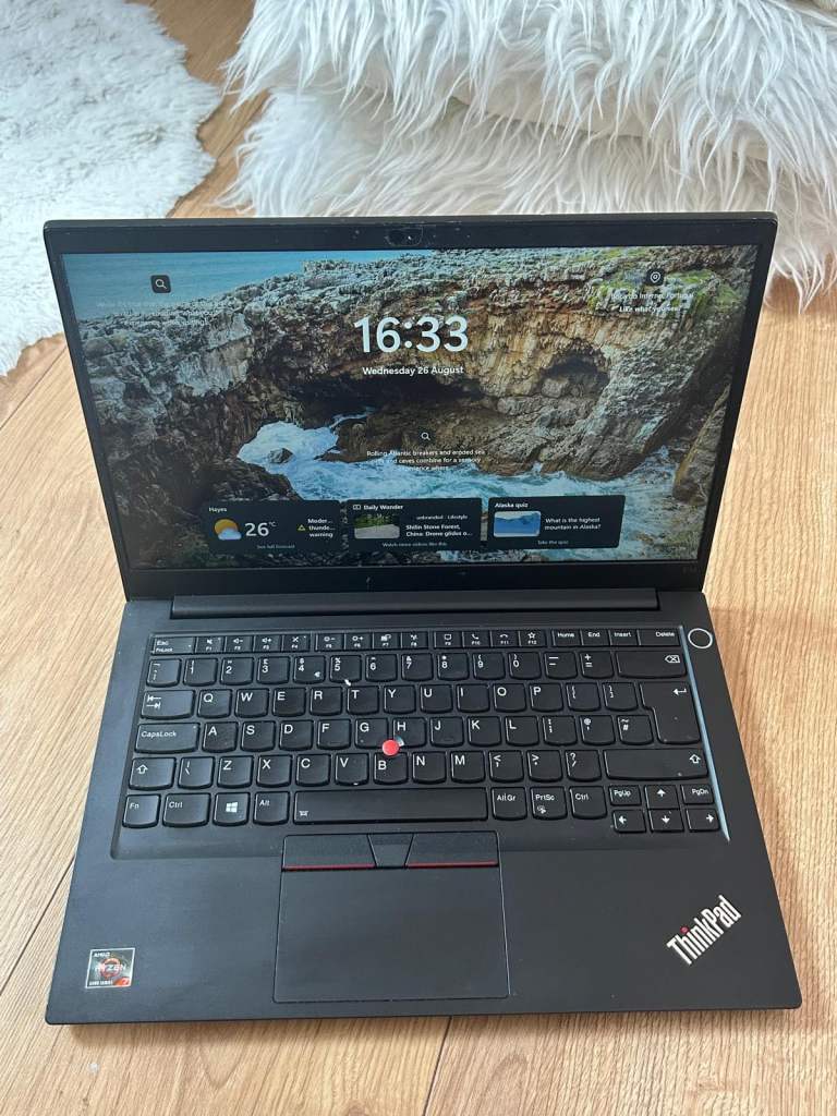Lenovo ThinkPad E14 AMD Ryzen 7 Gen 3 - 16GB RAM 512GB SSD