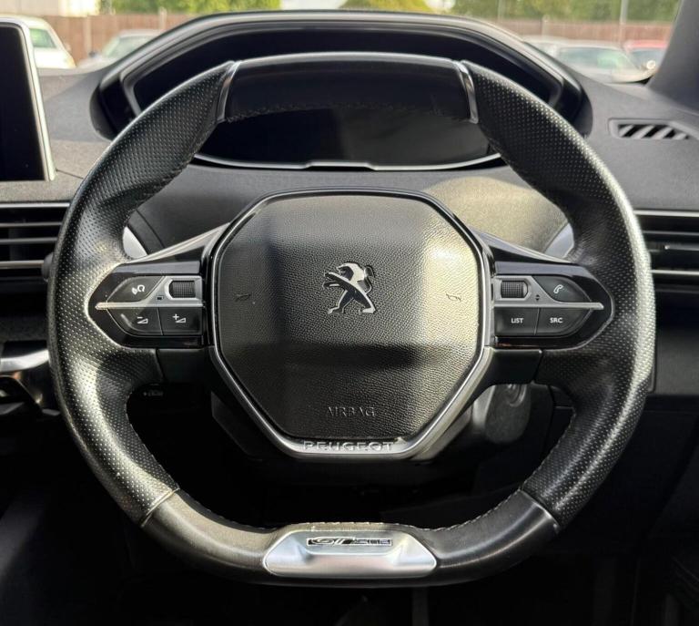 PEUGEOT 3008 1.6 BlueHDi GT Line Euro 6 (s/s) 5dr 2017