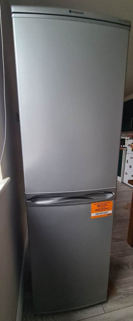 HOTPOINT Fridge Freezer 