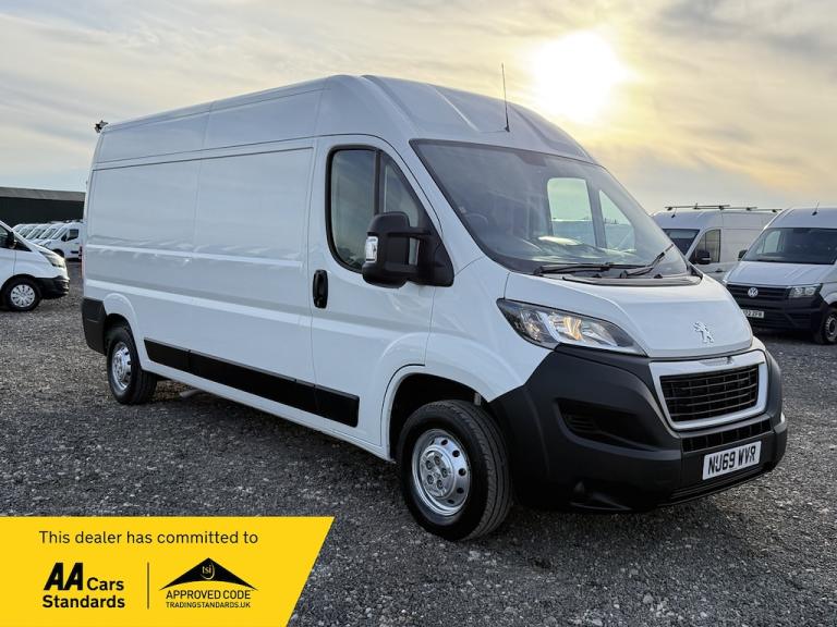 2019 Peugeot Boxer 2.2 BlueHDi 335 Professional Panel Van 5dr Diesel Manual L3 H2 Euro 6 (s/s) Pa...