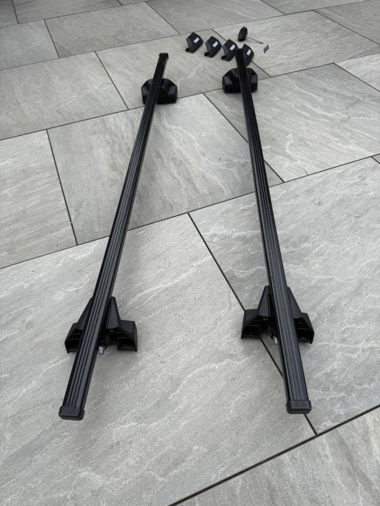 Thule Roof Bars + Flush Rail Feet + BMW X5 Fit Kit – Complete Set