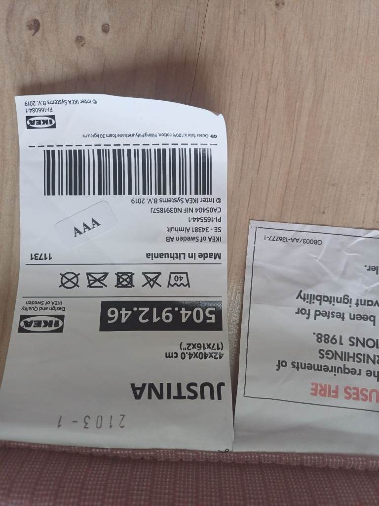 8 indoor seat cushions 