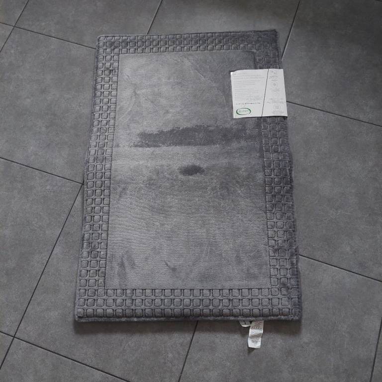 New Paramount Memory Foam Bath Rug – Charcoal & Gel Infused