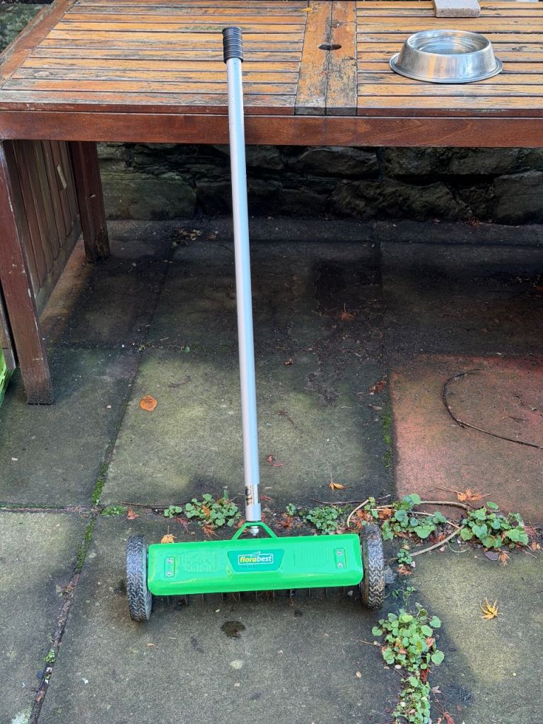 Lawn scarifier/moss rake Manual *price reduced *