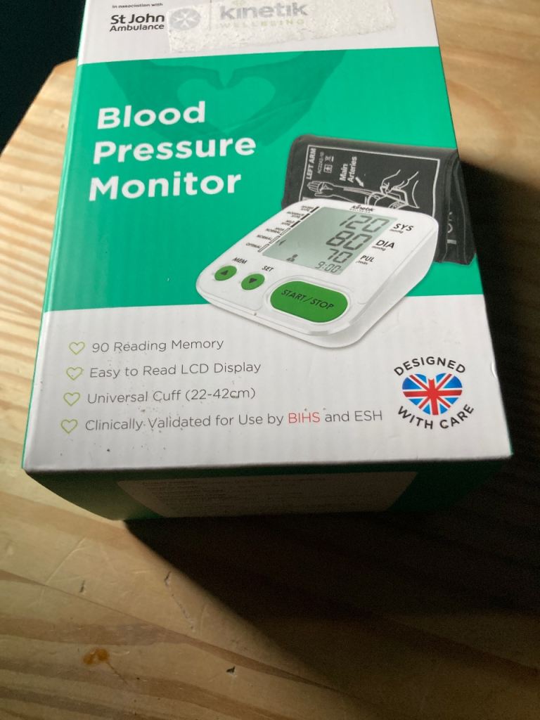 Blood pressure monitor 