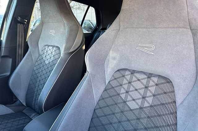 2022 Volkswagen Golf 1.5 eTSI 150 R-Line 5dr DSG + WINTER PACK Hatchback Petrol Automatic