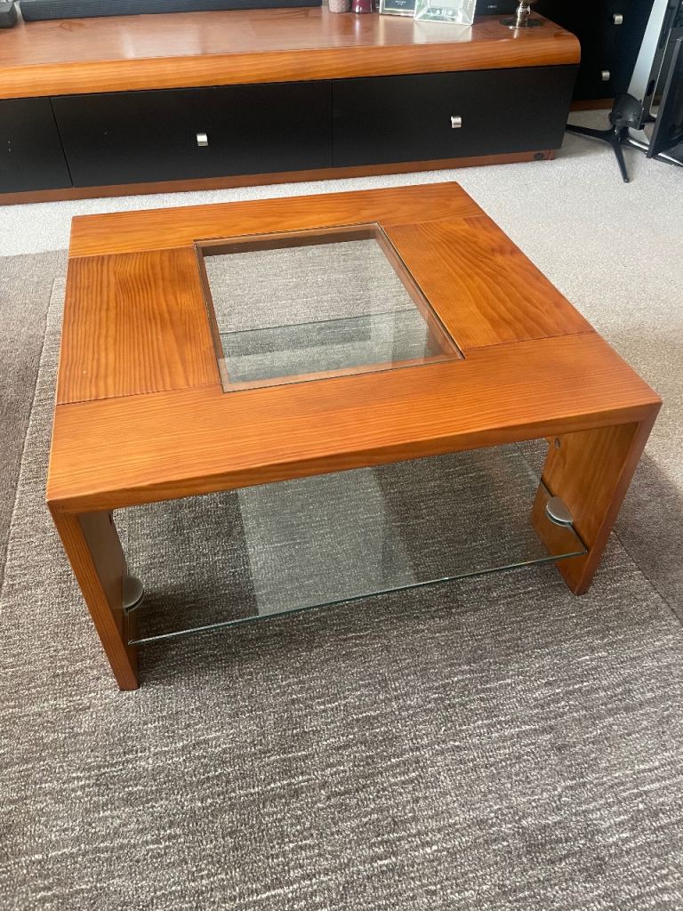Solid Oak Coffee Table with Glass (65 x 65 cm)