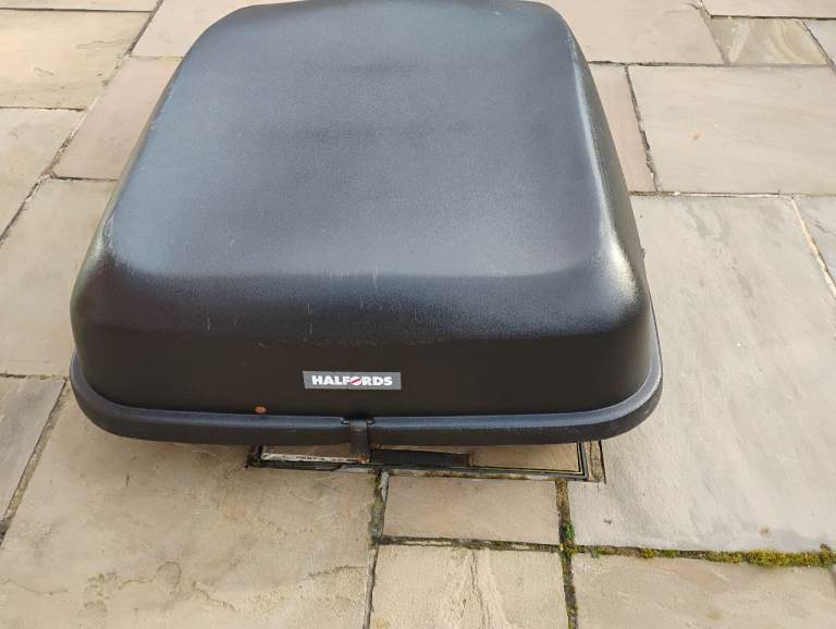 Halfords Roof Box 