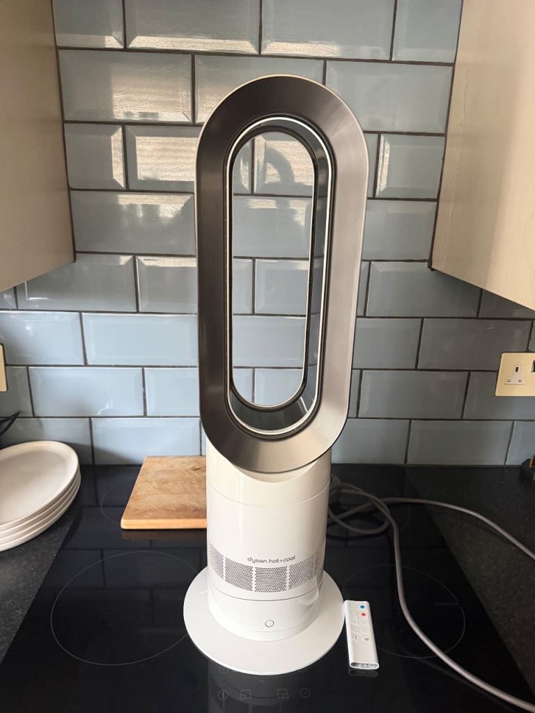 Dyson Hot+Cool Fan Heater with Remote – Fair Condition