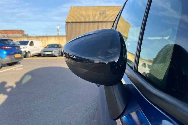 2022 Vauxhall Crossland 1.2 Design 5dr HATCHBACK PETROL Manual