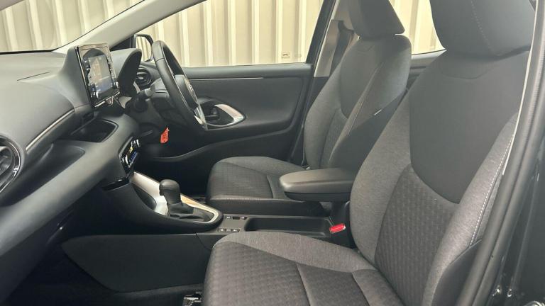 2023 Toyota Yaris 1.5 VVT-h Icon Hatchback 5dr Petrol Hybrid E-CVT Euro 6 (s/s) (116 ps) HATCHBAC...