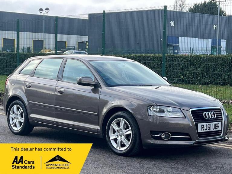 AUDI A3 1.6 TDI SE Sportback S Tronic Euro 5 (s/s) 5dr 2012