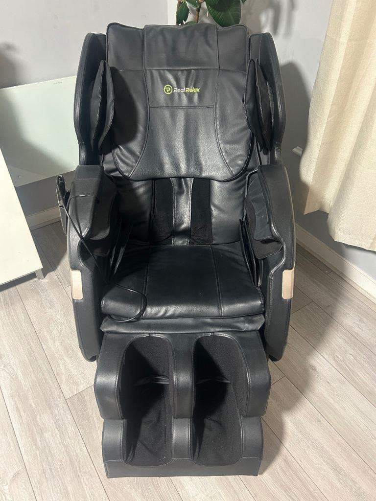 Massage Chair Zero Gravity VERY GOOD Condition