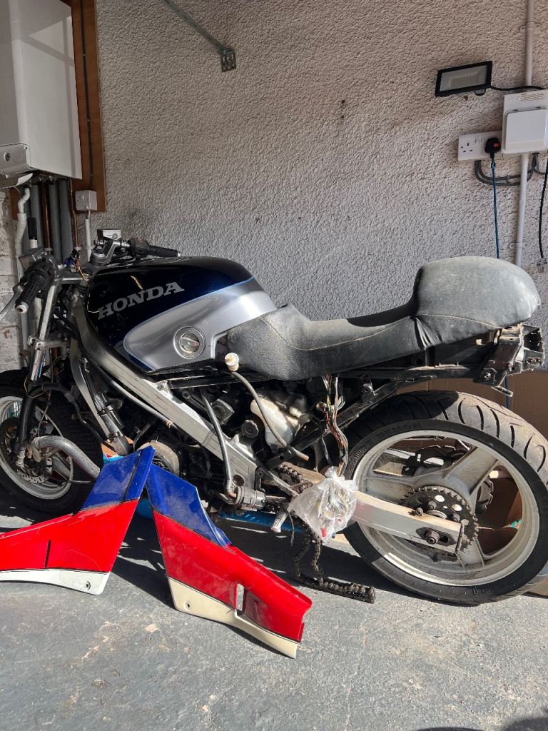 Honda vfr 750 rc24 project spare offers 