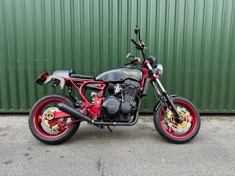 Triumph Daytona 900 CRK Custom Show Bike built by JWA Motorcyles Cafe Racer Kit