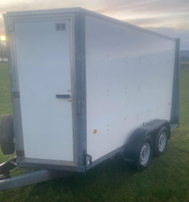 Ifor Williams BV105 10ft box trailer 