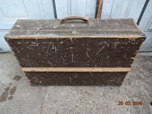 VINTAGE CARPENTERS TOOLCHEST