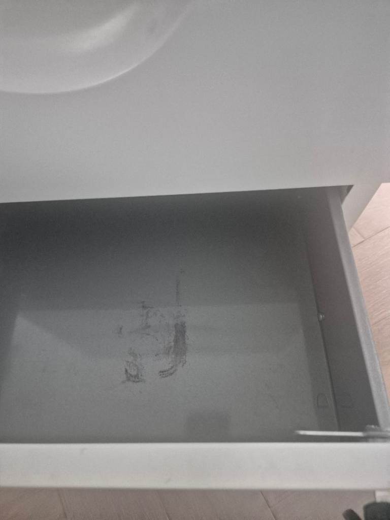 White metal drawers for desk with keys