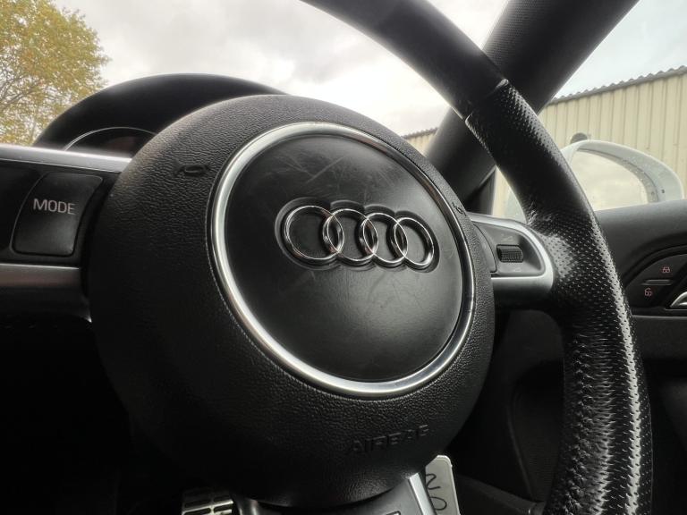 AUDI TT 2.0 TDI Black Edition 2013