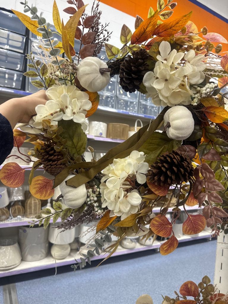 Autumn Harvest Wreath with Pumpkins and Pinecones – New