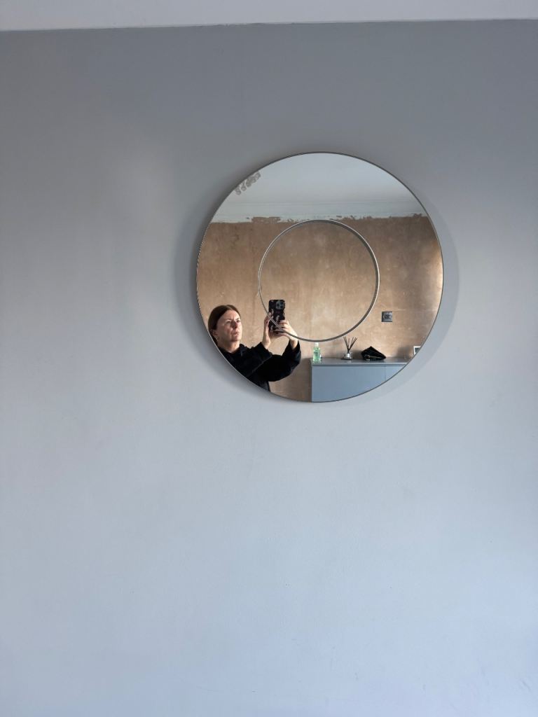 Round wall mirror