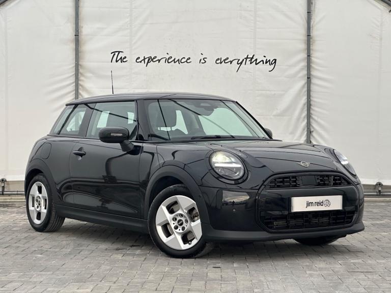 2024 MINI Cooper 1.5 C Classic 3dr Auto HATCHBACK PETROL Automatic