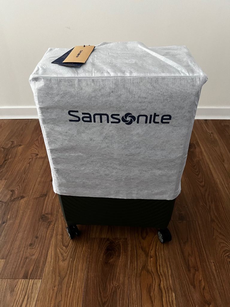 Samsonite Suitcase - Brand New with Tags