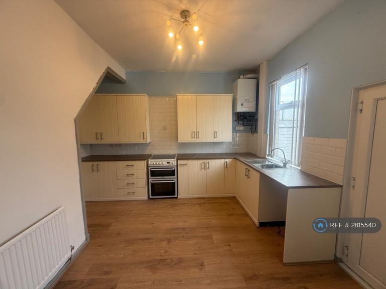 2 bedroom house in Severn Street, Leigh, WN7 (2 bed) (#2815540)