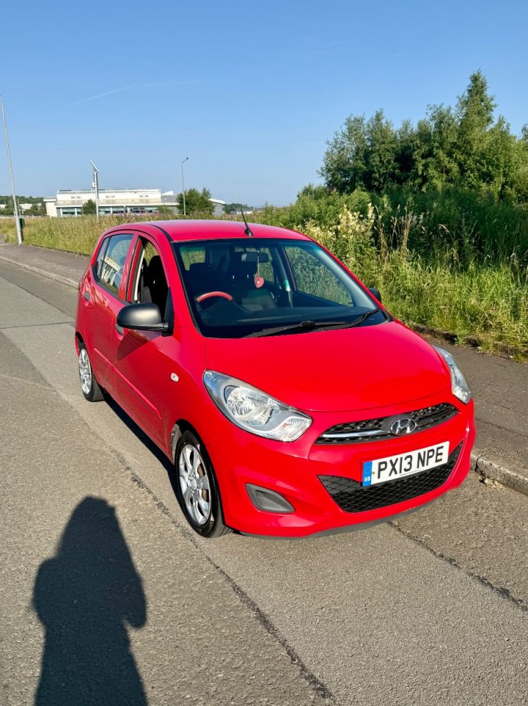 Hyundai i10 2013 RED 