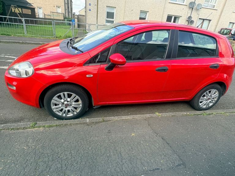 Fiat, PUNTO, Hatchback, 2015, Manual, 1242 (cc), 5 doors