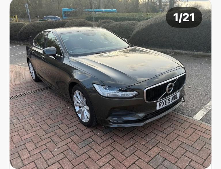 2019 Volvo S90 2.0 T4 Momentum Plus 4dr Geartronic Saloon PETROL Automatic