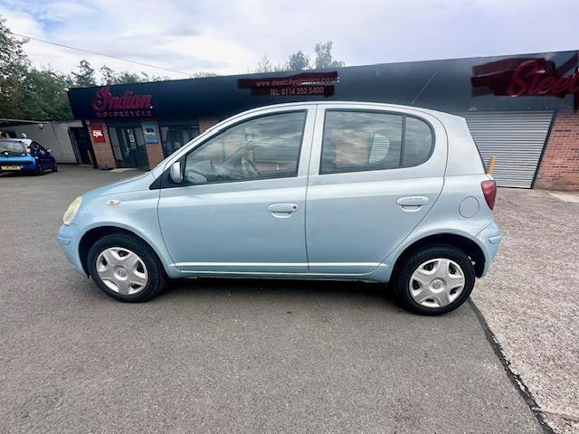 Toyota Yaris 1.2 5 door