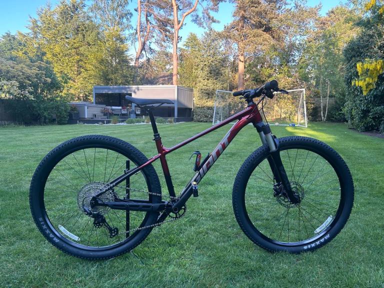 GIANT Talon 0 Hardtail MTB Bike 2025