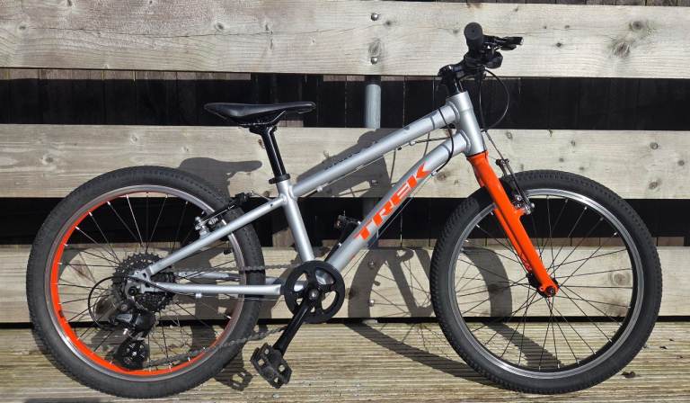 Trek Wahoo 20 inch Kids Bike – Silver with Orange Accents