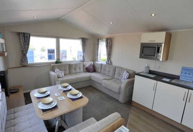 Cheap static  2018 Willerby seasons (storage)