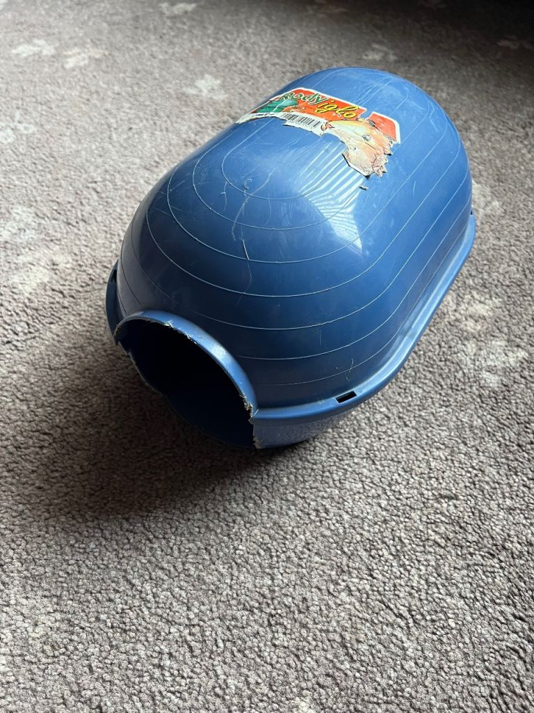Guinea pig Carry case and accessories 