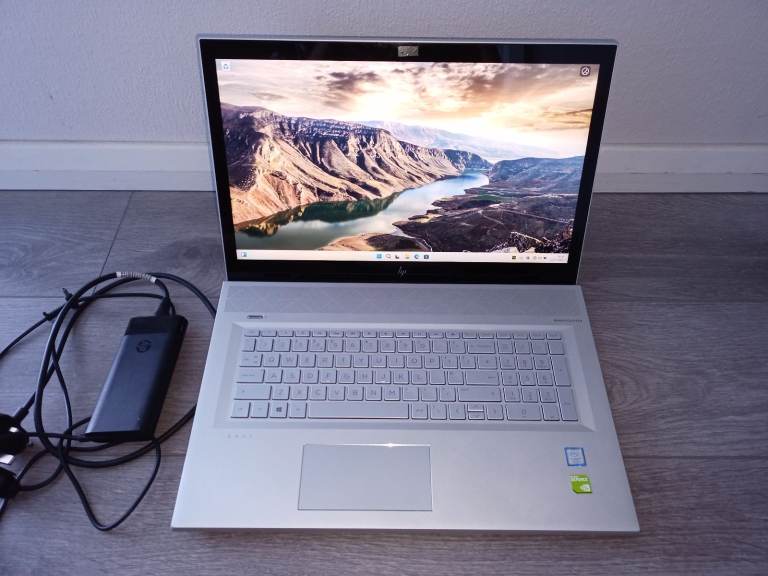 HP Envy Gaming Laptop I7 Windows 11 4GB Nvidia Graphics