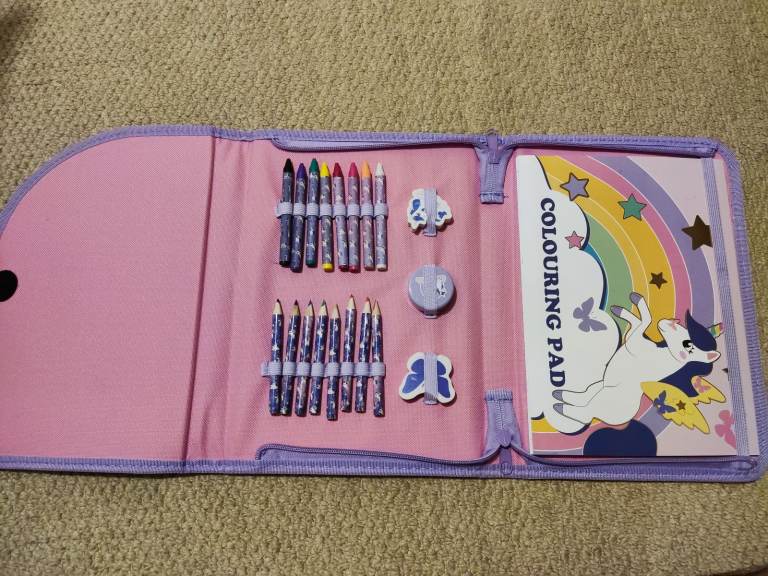 Brand new Colouring Set