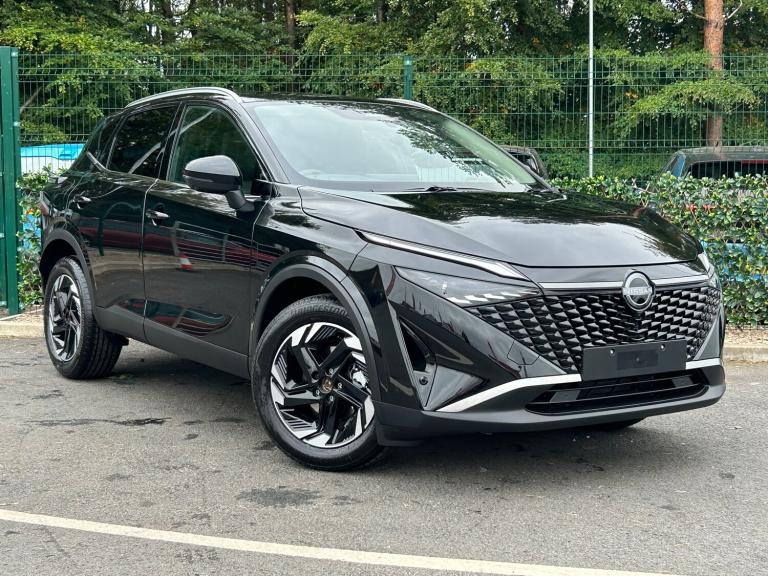 image for 2025 Nissan Qashqai 1.3 DIG-T MHEV N-Connecta Euro 6 (s/s) 5dr SUV Manual