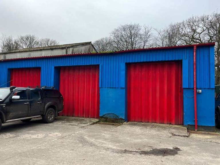 Self contained commercial unit, 24/7 access, to let in West Cornwall. NO DEPOSIT!