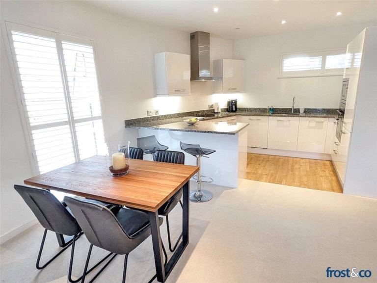 Dining table  & 4 chairs