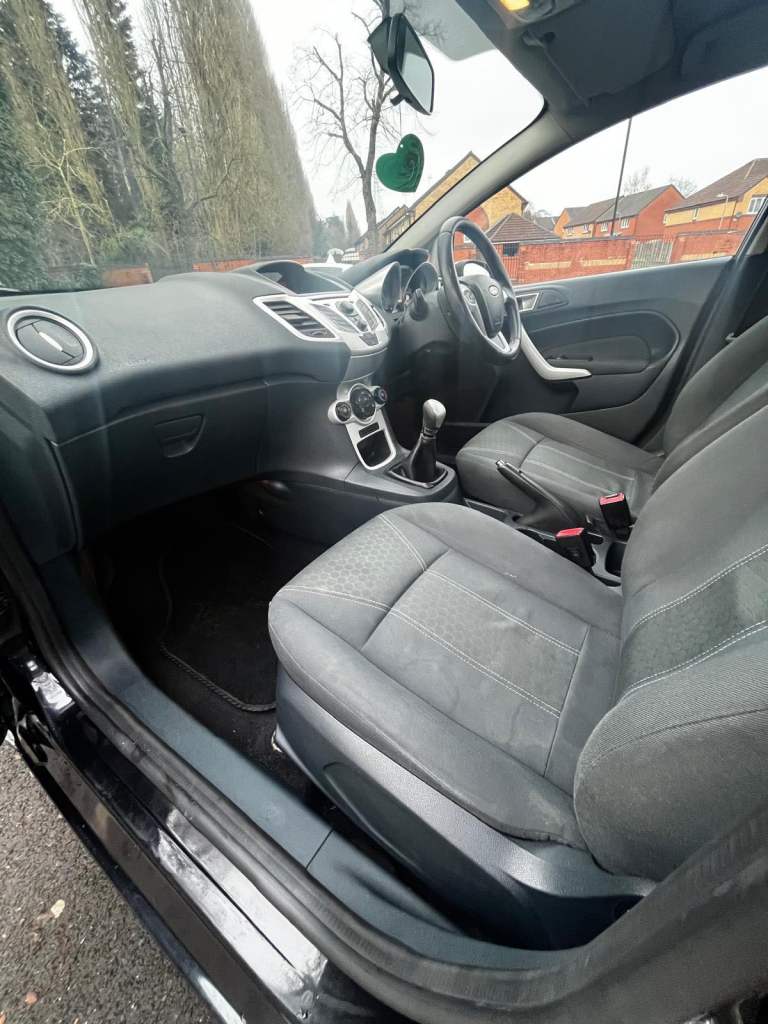 Ford, FIESTA, Hatchback, 2012, Manual, 1242 (cc), 5 doors