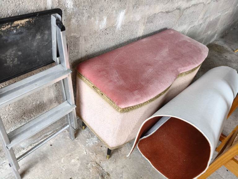 Ottoman for bedroom 