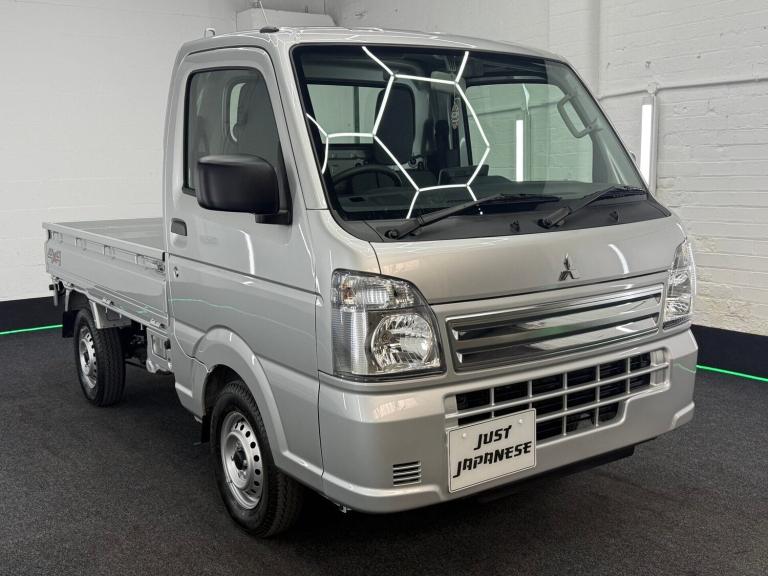 2025 Mitsubishi Minicab Truck 660cc 4WD DELIVERY MILEAGE Suzuki Carry Based Pickup Petrol Manual