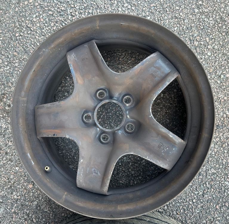 Genuine used vauxhall zafira X1 16 inch steel wheel