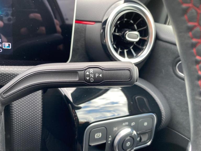 2020 Mercedes-Benz A-Class 1.3 A180 AMG Line (Executive) 7G-DCT Euro 6 (s/s) 5dr HATCHBACK Petrol...