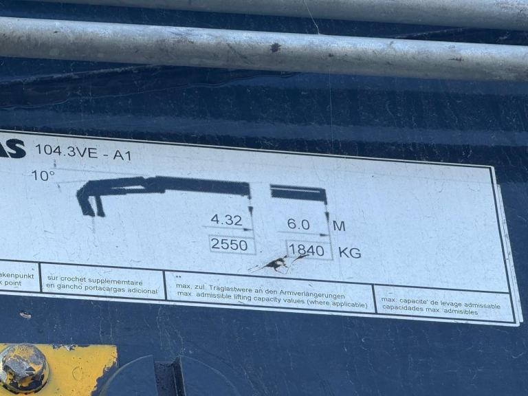  2013 DAF LF 55.220 18TON DROPSIDE WITH ATLAS 104.3E CRANE 